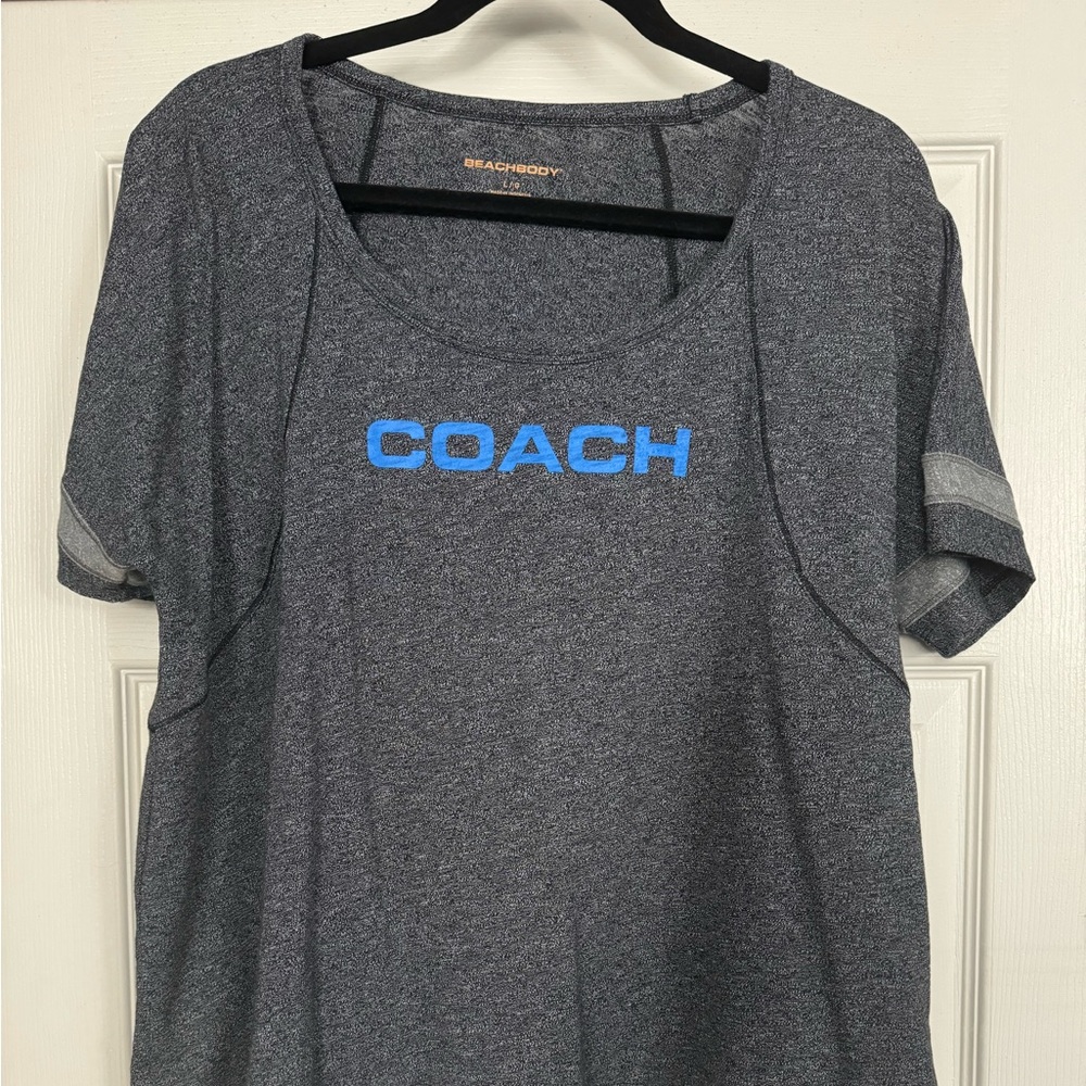 🌟NWT Team Beachbody Coach Hi-Lo Tee🌟